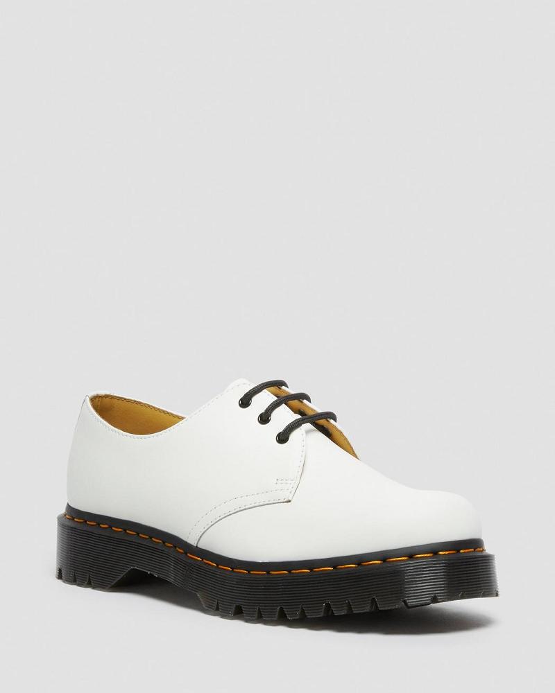 White Men\'s Dr Martens 1461 Bex Smooth Leather Oxfords Shoes | CA 586NWY